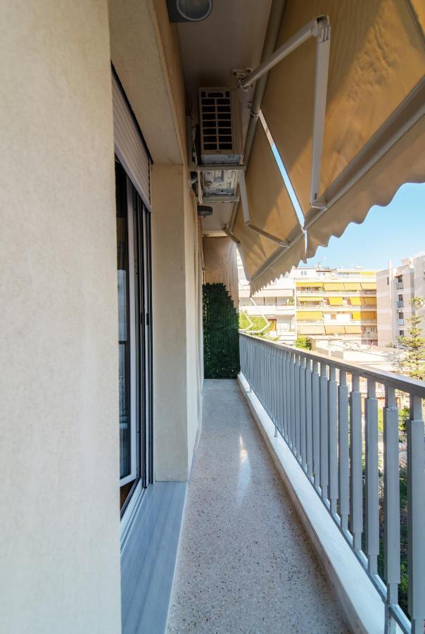 Luxury 1-Bedroom Apartment By The Sea In Atény Exteriér fotografie